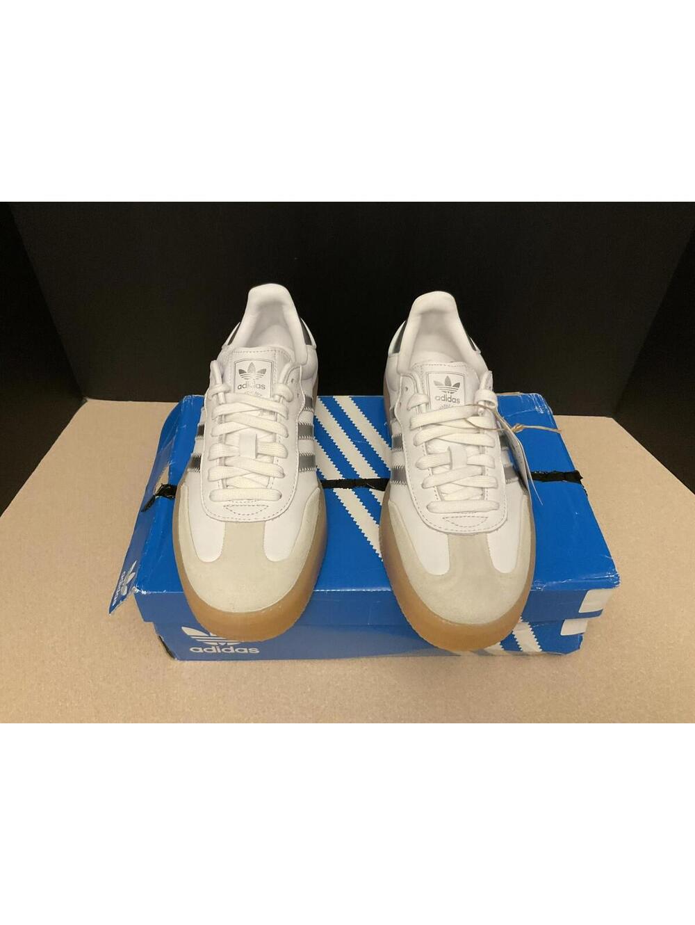 New! Womens Adidas Sambae Leather/Suede White/Metallic Silver Shoes. Size 7. - Picture 2 of 10